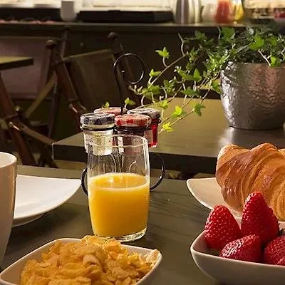 R. Kipling By Happyculture Otel Paris