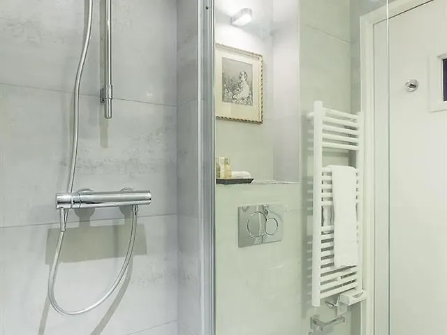 R. Kipling By Happyculture Hotel Paris